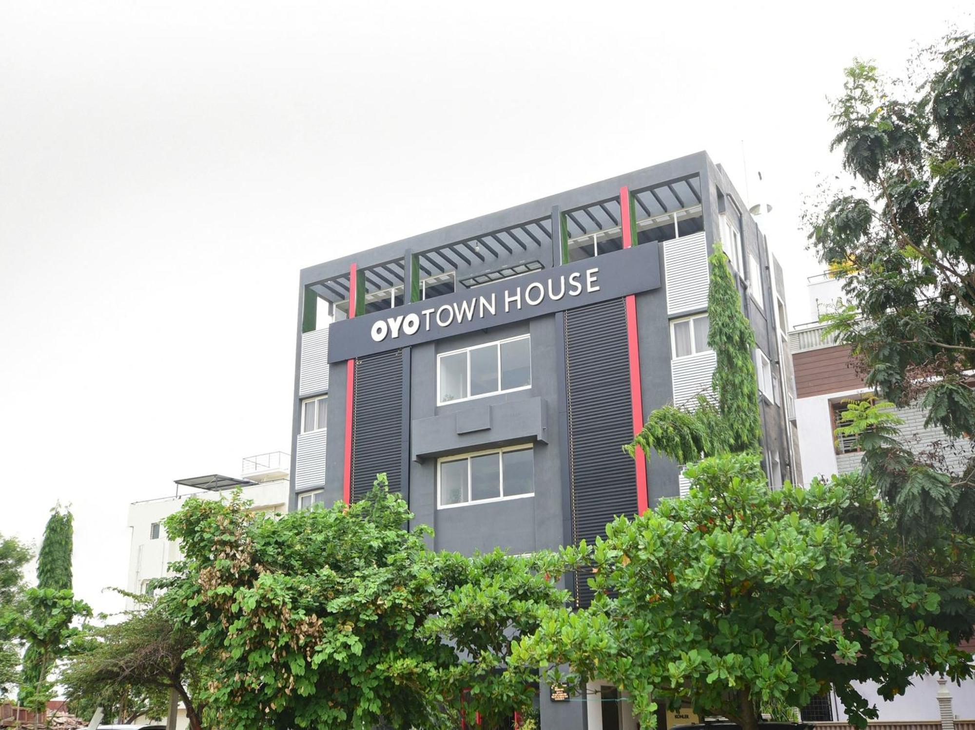 Townhouse Airport Road Hotel Yelahanka Kültér fotó