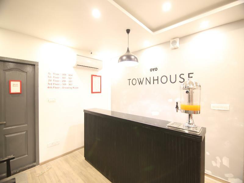 Townhouse Airport Road Hotel Yelahanka Kültér fotó