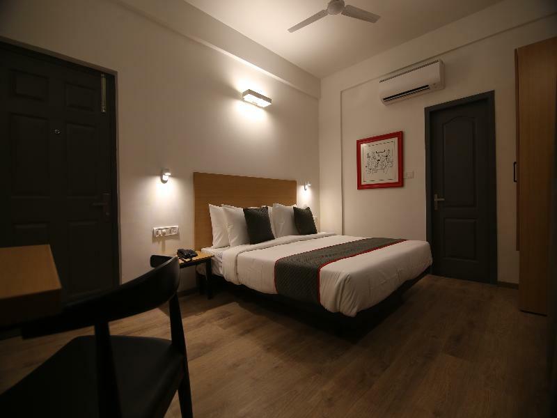 Townhouse Airport Road Hotel Yelahanka Kültér fotó