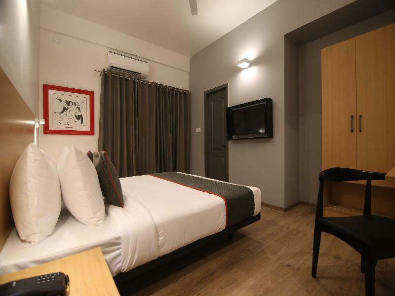 Townhouse Airport Road Hotel Yelahanka Kültér fotó
